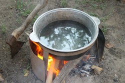 Уха на костре в казане - шаг 7 Уха на костре в казане - шаг 7