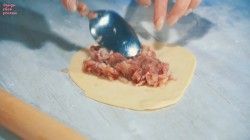 название картинки Самса с фаршем из баранины и говядины