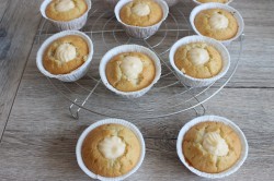 название картинки Ванильные капкейки с бостонским кремом