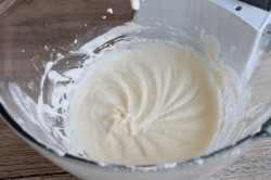 название картинки Ванильные капкейки с бостонским кремом