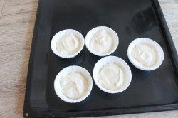 название картинки Ванильные капкейки с бостонским кремом