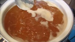 Варенье из цветков белой акации с лимоном (акациевый мёд) - шаг 5 Варенье из цветков белой акации с лимоном (акациевый мёд) - шаг 5