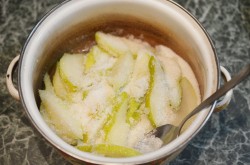 Варенье из груш дольками янтарное