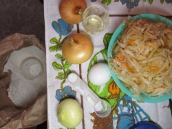 Вареники с квашеной капустой - шаг 1 Вареники с квашеной капустой - шаг 1