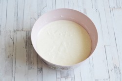 Ватрушка с вишней