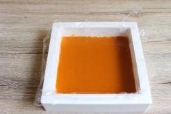 Велюровый торт с облепиховым мармеладом - шаг 2 Велюровый торт с облепиховым мармеладом - шаг 2