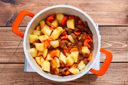 Гуляш венгерский классический из говядины