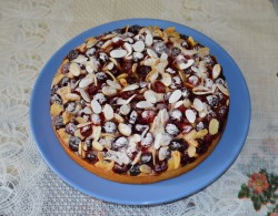 Венский пирог с начинкой вишней - шаг 8