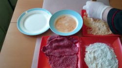 Венский шницель из телятины - шаг 4 Венский шницель из телятины - шаг 4