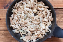 Вешенки на сковороде жареные