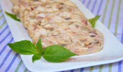 Ветчина куриная с шампиньонами и сухими специями