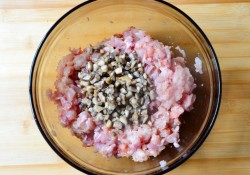 Ветчина куриная с шампиньонами и сухими специями