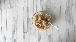 название картинки Вишневый крамбл с миндалем