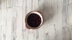 название картинки Вишневый крамбл с миндалем