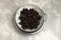 Вишня в сиропе на зиму