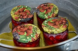 Вишня в собственном соку с сахаром на зиму