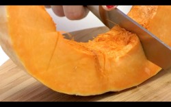 Витаминный суп пюре из тыквы с чили - шаг 2 Витаминный суп пюре из тыквы с чили - шаг 2