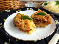 название картинки Вкусная курица кусочками на сковороде