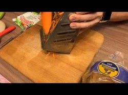 Сырная намазка с чесноком на хлеб за 3 минуты