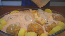 название картинки Сочные биточки с картошкой и сыром