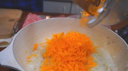 название картинки Сочные биточки с картошкой и сыром