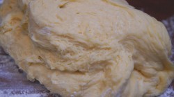 Закрытый грушевый пирог на кефире к чаю