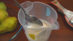 Закрытый грушевый пирог на кефире к чаю