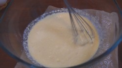 Закрытый грушевый пирог на кефире к чаю