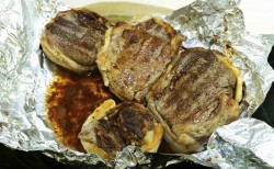 название картинки Вкуснейший стейк из говядины на электрогриле