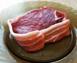 название картинки Вкуснейший стейк из говядины на электрогриле