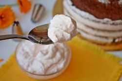 название картинки Клубничный крем для торта