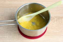 название картинки Пирог с черносливом курагой и орехами трехслойный