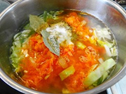 Вкусные щи с курицей из свежей капусты