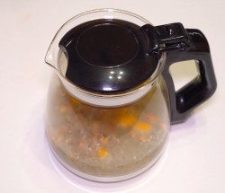 Вкусный и полезный имбирный чай с лимоном и ромашкой - шаг 6 Вкусный и полезный имбирный чай с лимоном и ромашкой - шаг 6