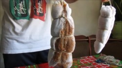 Вяленая куриная грудка со смесью перцев и базиликом - шаг 5 Вяленая куриная грудка со смесью перцев и базиликом - шаг 5