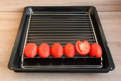 название картинки Вяленые помидоры в духовке на зиму