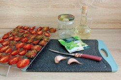 название картинки Вяленые помидоры в духовке на зиму