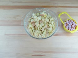 название картинки Хлебный пирог с ветчиной и сыром