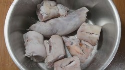 название картинки Холодец из говядины и свиных ножек