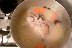 Холодец из свиной рульки и курицы