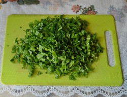 Холодник из щавеля на кефире - шаг 2