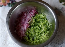 Холодник из щавеля на кефире - шаг 6