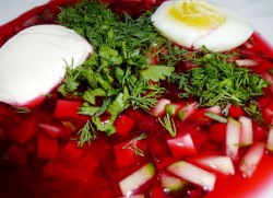 название картинки холодный борщ из свеклы с колбасой