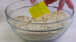 название картинки Хрустящее овсяное печенье без муки с арахисом и семечками