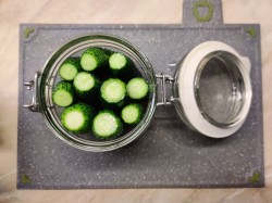 Хрустящие соленые огурцы на зиму без уксуса