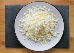 Хычины с картошкой и сыром на сковороде