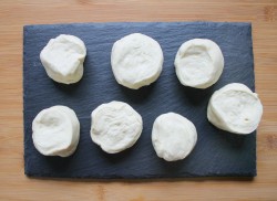 Хычины с картошкой и сыром на сковороде