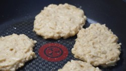 Яблочно-банановые оладьи - шаг 6