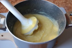 Яблочное пюре Неженка