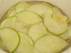 название картинки Десерт из слоеного теста Белые розы